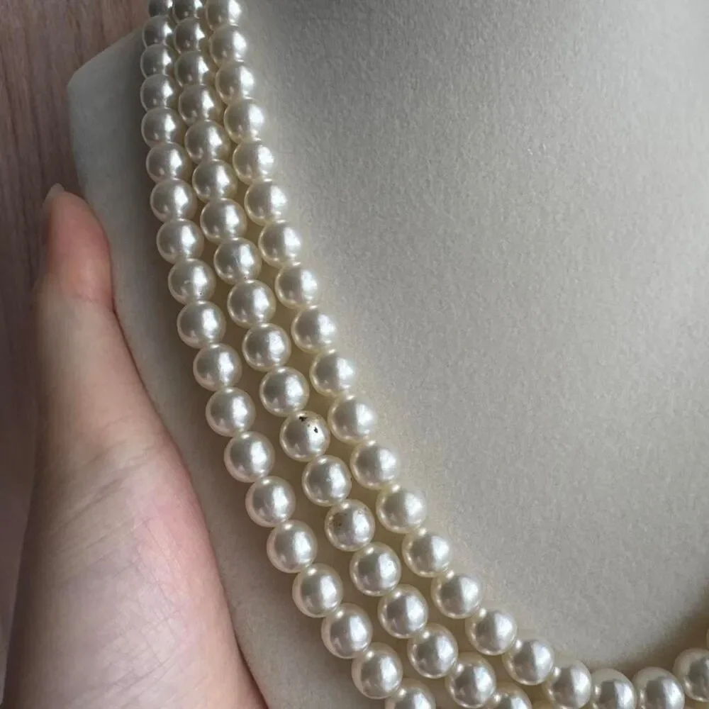 Unbranded Women's Cream and White Jewellery